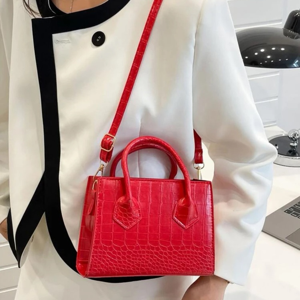 Crocodile Embossed Double Handle
Square Bag